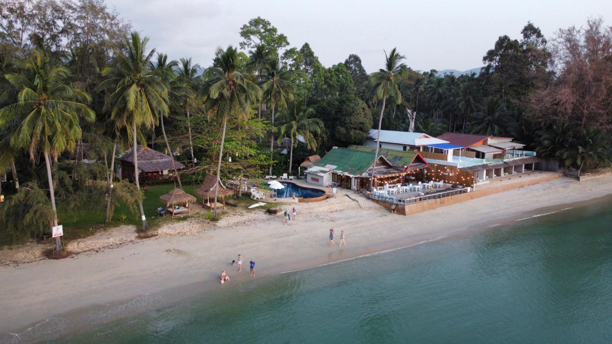 Lipa Lodge Beach Resort Lipanoj Kültér fotó