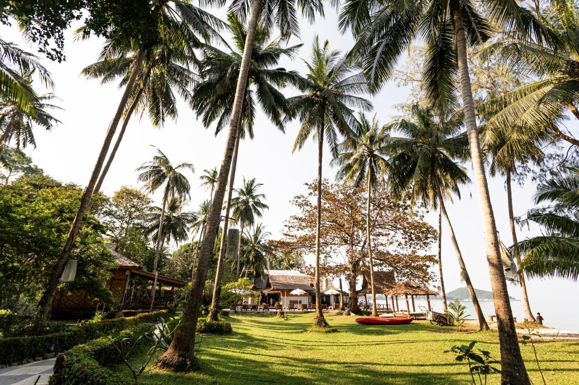 Lipa Lodge Beach Resort Lipanoj Kültér fotó